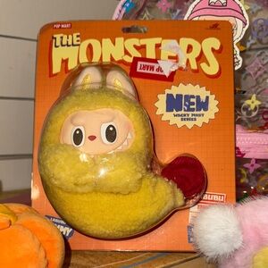 Popmart labubu shrimp headphone case-Last one I have!!